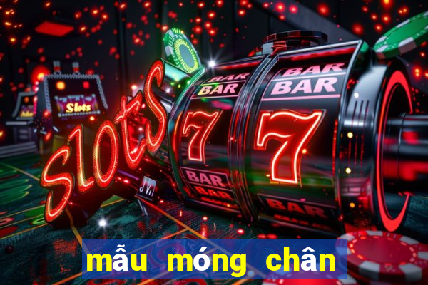 mẫu móng chân đính đá đẹp 2024