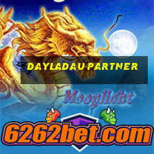 dayladau partner