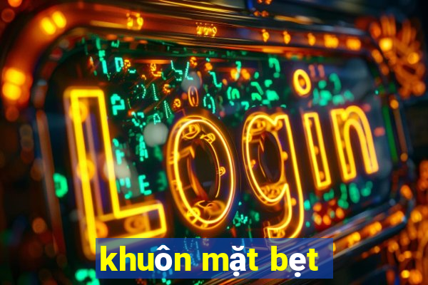 khuôn mặt bẹt