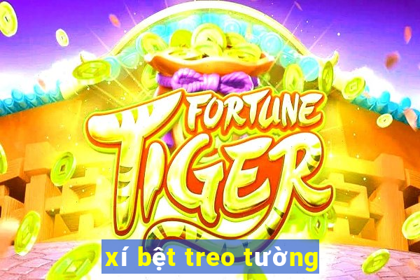 xí bệt treo tường