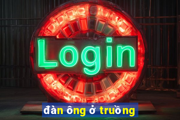 đàn ông ở truồng